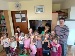 09_velikonocni_knihovna