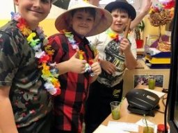 49_havajska_party