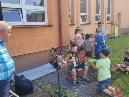 02_spolecenske_odpoledne