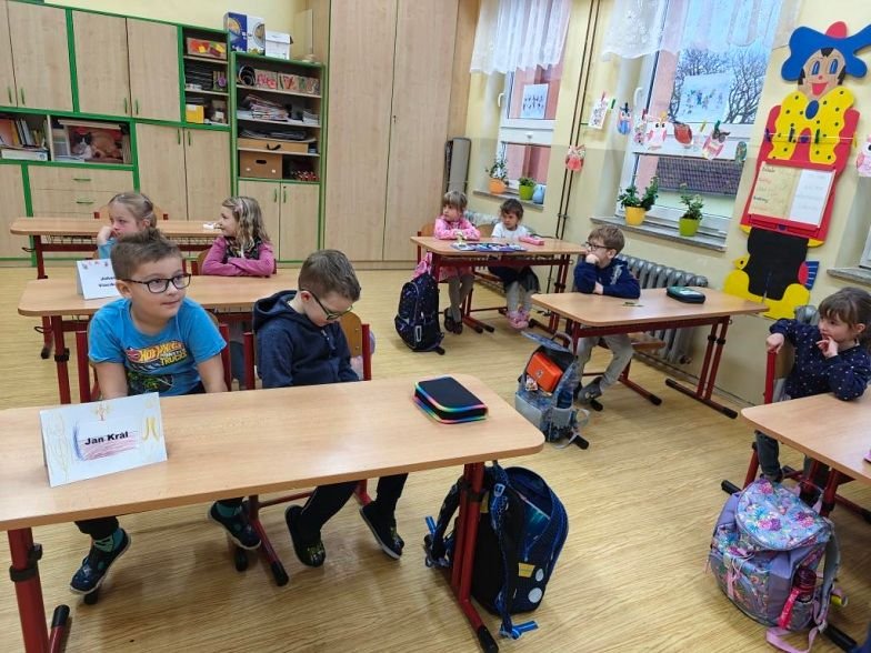 02_predskolaci_ve_skole