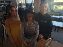 03__halloween_v_dejepise