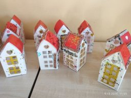 04_vanocni_vlocky_a_domky