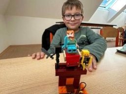 09___krouzek_lego