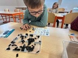 14___krouzek_lego