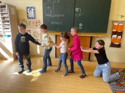 21__skola_hrou